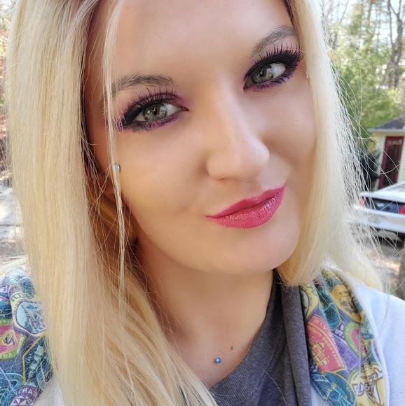 Meet your Posher, Toni W - Picture 5 of 7